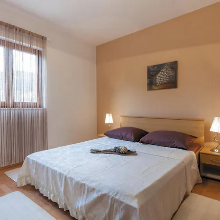 Apartment Cozy Nook Kastel Stari *