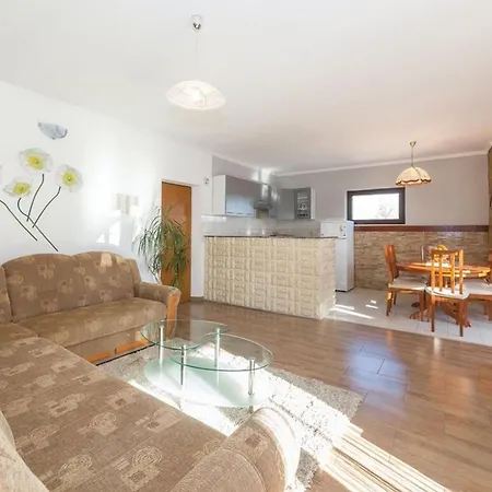 Cozy Nook Kastel Stari Apartment *